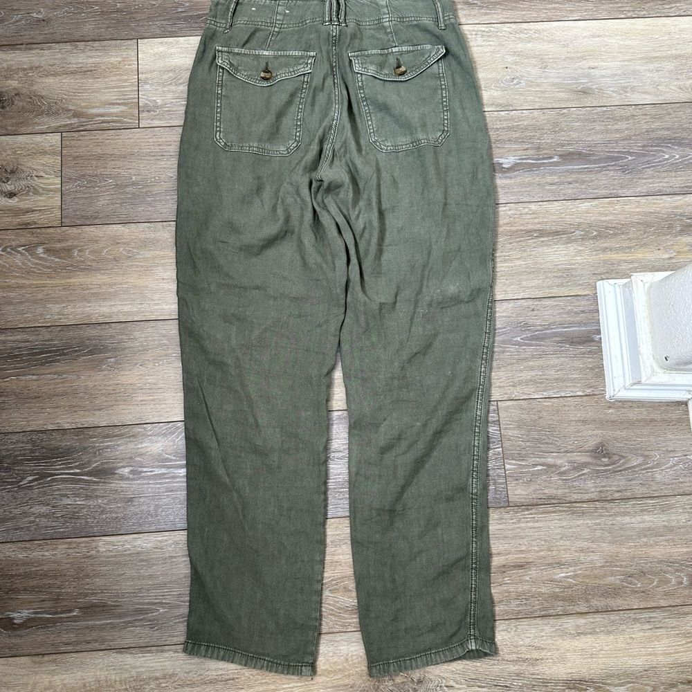 American Eagle Outfitters Khaki Cargo Pants Sz 4 SHORT - Picture 3 of 4